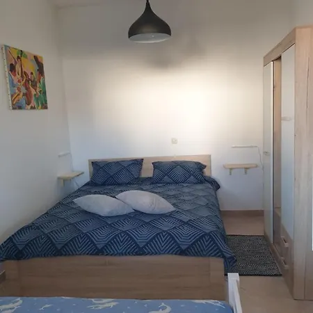Sandrina Apartmán Donji Okrug (Ciovo)