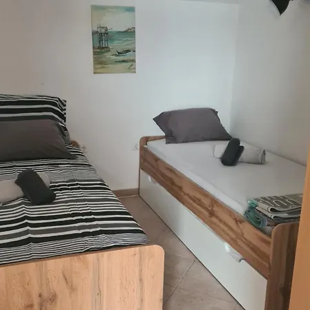 Apartment Sandrina Donji Okrug (Ciovo)