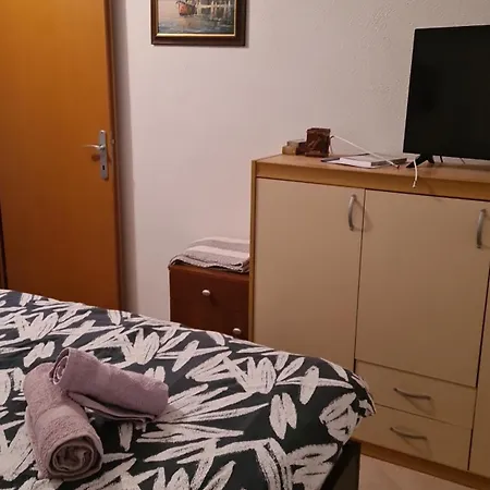 Sandrina Apartment